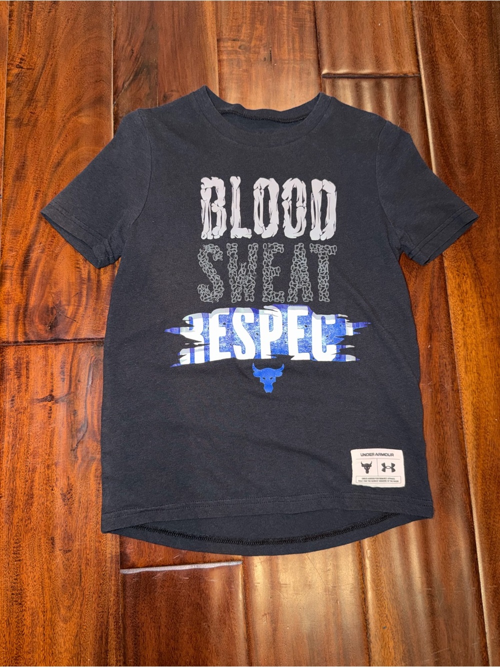 UA Project Rock tee - youth XS